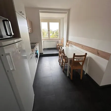 Domum 4 Moderne Ferien- Monteurapartments In Inkl Wlan Und Waschmaschine *